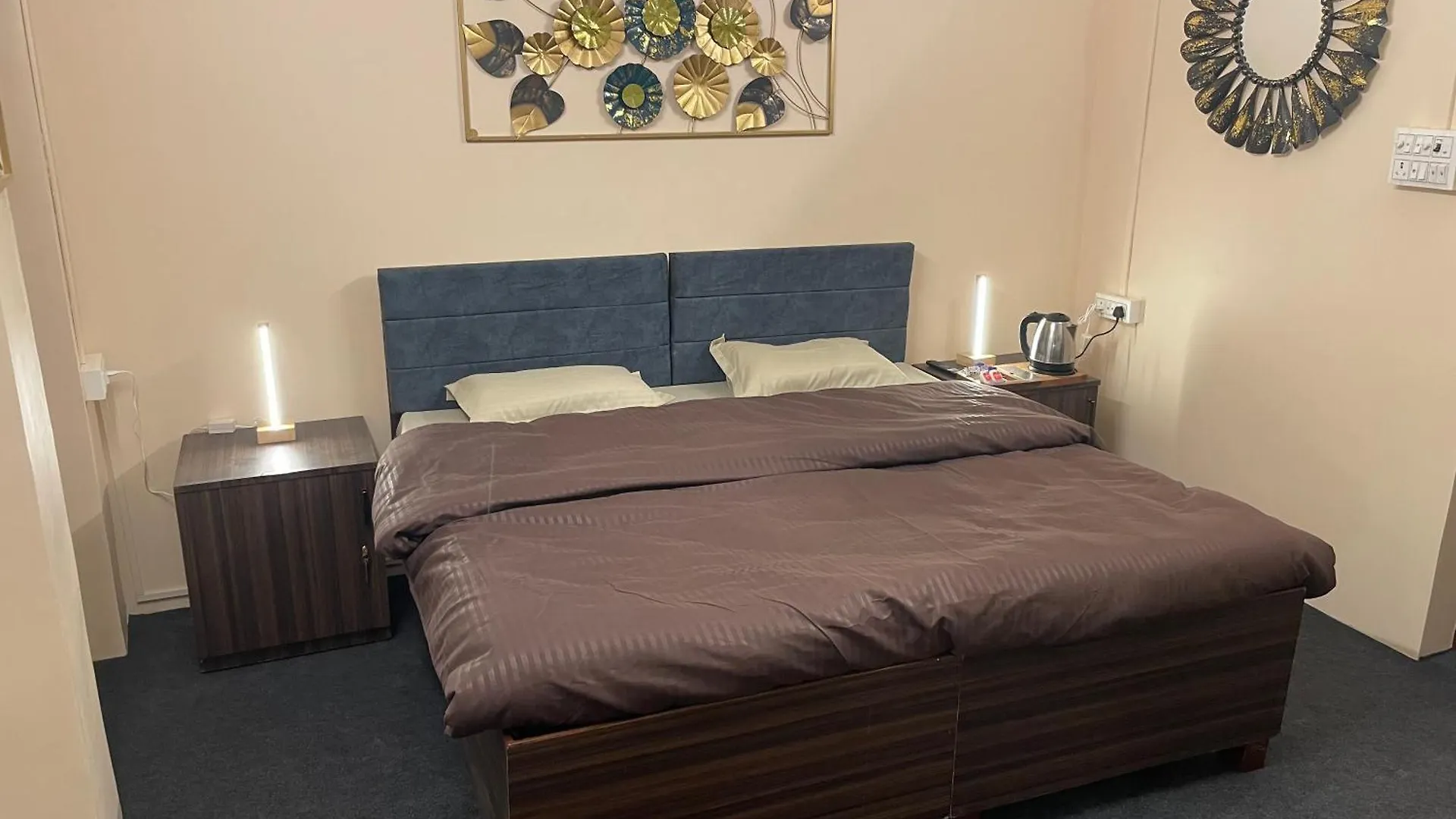 Hotel Kashi Awahan! Near Vishvanath Temple Βαρανάσι